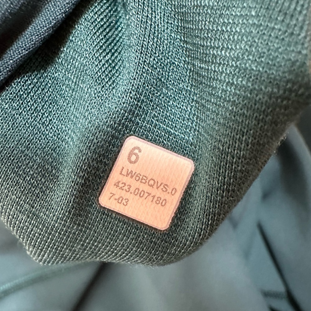 Lululemon Align High Rise Crop 23" - Picture 11 of 12
